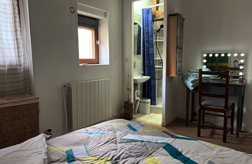 Villejuif Apartment | Chambre Centre-ville, à 20 Minutes du Centre de Paris