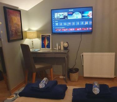 Noisy-le-Grand Bed & Breakfast | Chambre cosy Bed and Breakfast entre Paris et Disney