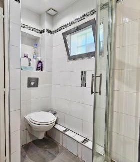 Stains Apartment | Chambre privée dans logement partagé, Moon Ray Paris & Stade de France