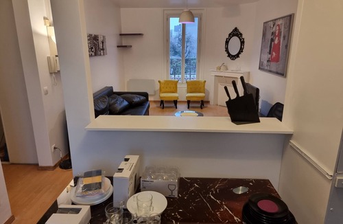 Bondy Apartment | Charmant 3 Pièces, Calme, au Centre Ville. Proche Paris et Stade de France