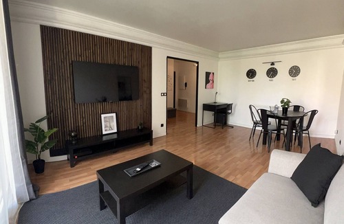 Arnouville Apartment | Charmant Appartement Le Joyau Caché Proche Paris - CDG - Stade de France