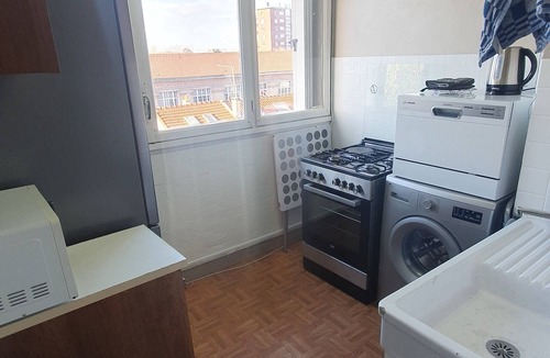 Le Pre-Saint-Gervais Apartment | Charmant et Spacieux Appartement aux Portes de Paris