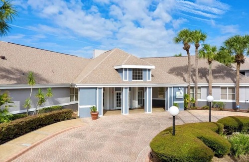 Lake Buena Vista Apartment | Charming 1-Bedroom, 1-Bath Apartment 10 Minutes to Disney with Pool Access