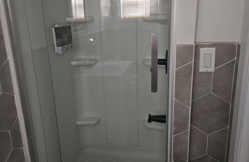 Oceanside House | Charming 1-bedroom 1-bath attached to our house with seperate entrance