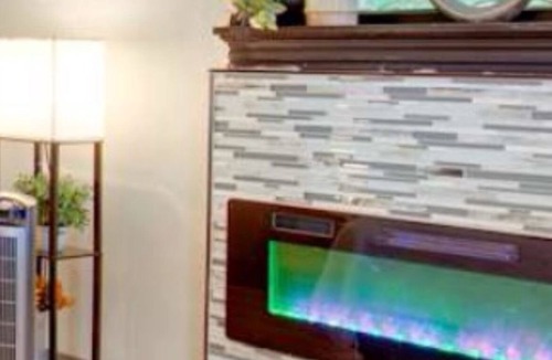 Harrisburg House | Charming 1-bedroom house in lovely Harrisburg with AC