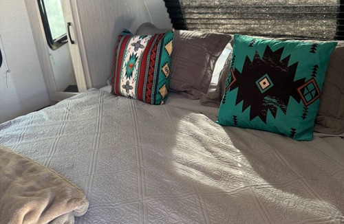Catalina House | Charming 1-bedroom mobile home with AC, WiFi in delightful Tucson