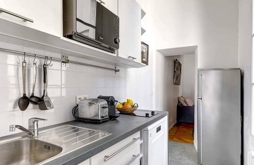 Les Halles Apartment | Charming 1BR by Centre Pompidou - Sleeps 4