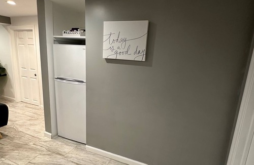 Uniondale Apartment | Charming 2-Bedroom Basement Retreat in Uniondale – AC, WiFi & More!