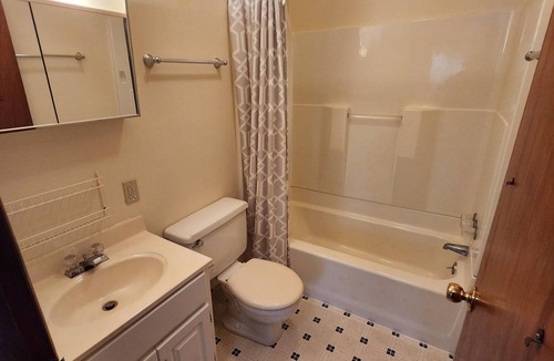 Huntingdon House | Charming 2-bedroom house in Huntingdon with AC and short drive to State College!