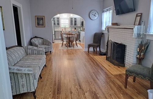 Lake Wales House | Charming 2-bedroom house in Downtown Lake Wales.