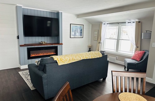 Sherrill House | Charming 2-bedroom house in Sherrill