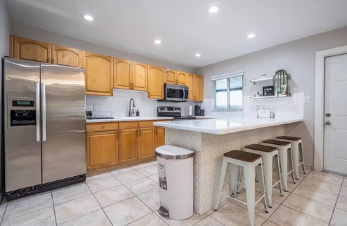 Allapattah House | Charming 2-bedroom house in Miami with WiFi and AC