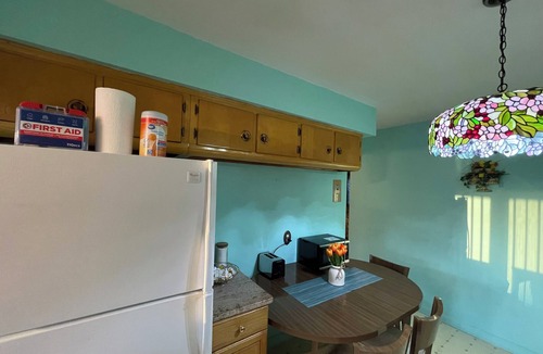 Queens House | Charming 2-bedroom house in Queens with WiFi and AC