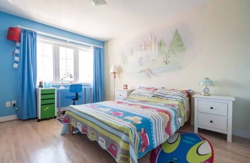 Markham Cabin | Charming 2-bedroom Lodge with WiFi, AC between Markham and Richmond Hill