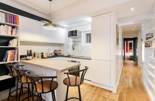 14th Arrondissement Apartment | Charming 2 Bedroom Property near Montparnasse