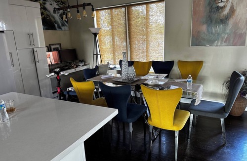 Fort Lauderdale Apartment | Charming 2-bedroom apartment with AC, WiFi in nice Oakland Park