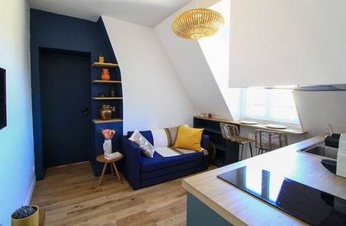 11th Arrondissement Apartment | Charming 2-Room 21m², Comfort, Sacré-Cœur View