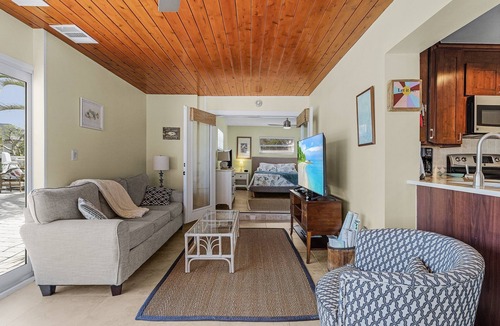 Saint James City House | Charming 2BR/2BA Pet-Friendly Home with Pool in St. James City!