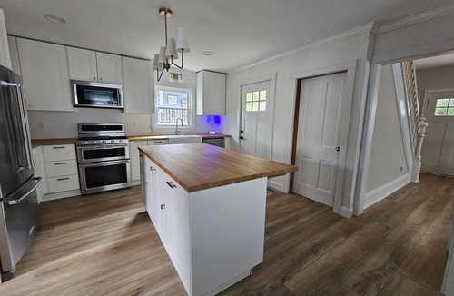 Brookville House | Charming 3-bedroom house with WiFi and AC in Brookville's quiet Northside