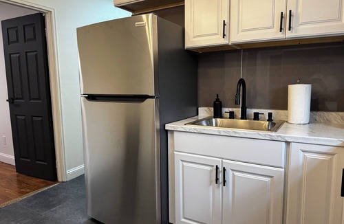 Hempstead House | Charming 3-bedroom house with WiFi, AC in enjoyable Hempstead