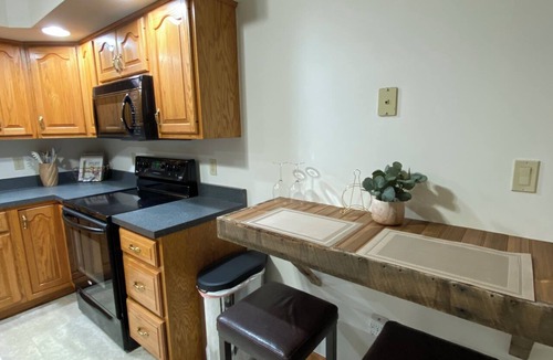 Howard House | Charming 3-bedroom house in gorgeous Howard with AC and fitness room