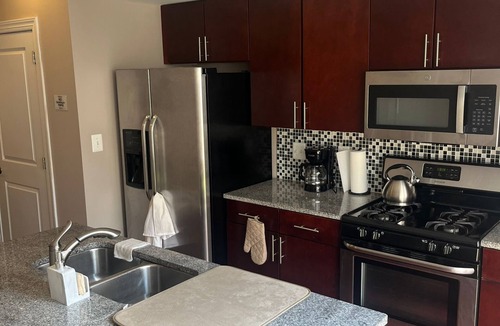 Newbold House | Charming 3-bedroom townhome with WiFi in Philadelphia