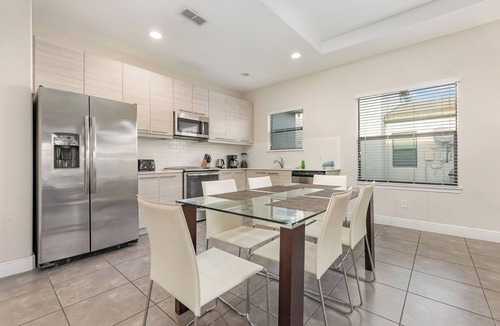 Haines City Resort | Charming 3BR Retreat w/Pool, Resort Perks & Easy Access to Orlando Attractions