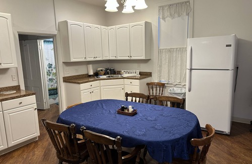 Monongahela House | Charming 4-bedroom family friendly house in Monongahela. Make yourself at home!