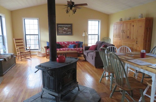 Mustoe Other | Charming 4-bedroom farmhouse in remote Highland County with WiFi