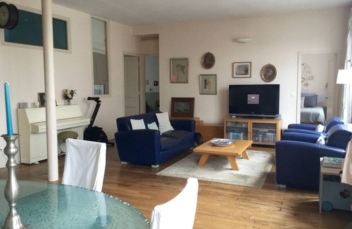 Hopital Saint-Louis Apartment | Charming 95m2 / 3 bedrooms. Canal St-Martin calm & bright