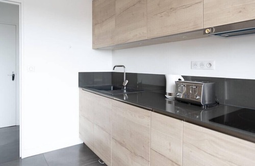 Prince–Marmottan Apartment | Charming Apt with a view of the Eiffel Tower