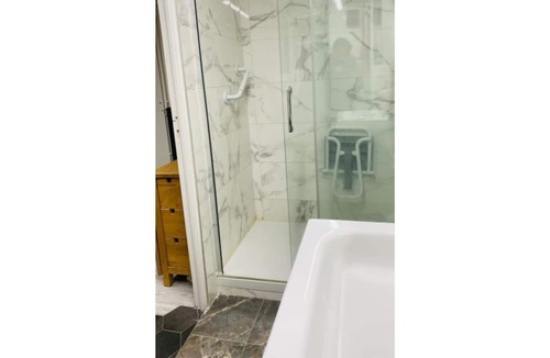 Sevran House | Charming accommodation, free parking, RER B train, CDG Airport, Parc des Expos
