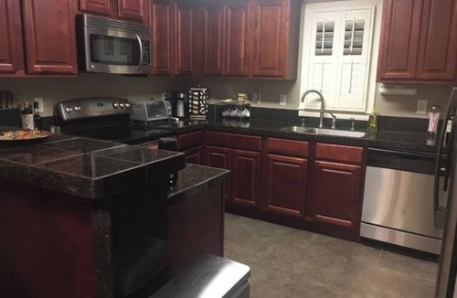 Madisonville House | Charming and Cozy lakefront townhome near historic Madisonville. Pet friendly!