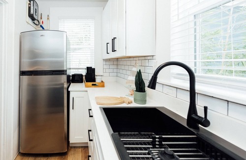 Historic Uptown Apartment | Charming and cozy, tropical retreat in St Pete