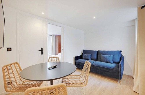 Aubervilliers Apartment | Charming and modern apt - 1BD/4P - Aubervilliers