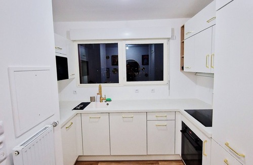 Ivry-port Apartment | Charming Apartment With Panoramic Seine River & Eiffel Tower Views