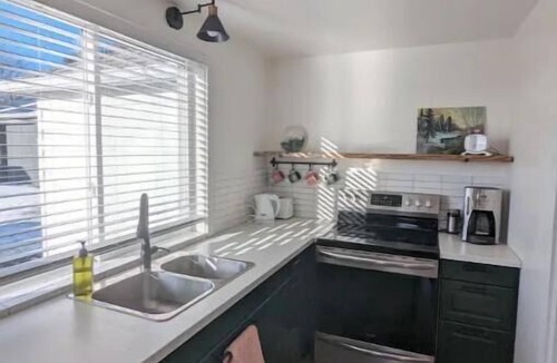 Mono Apartment | Charming apartment on a beautiful equestrian farm.