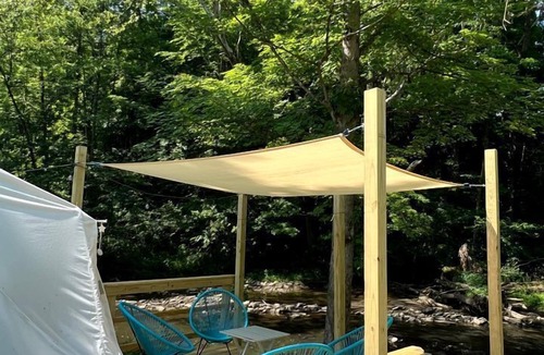 Gans RV Rental | Charming Bell Tent Stay at Working Farm in Smithfield, Pennsylvania for Glamping at its Best