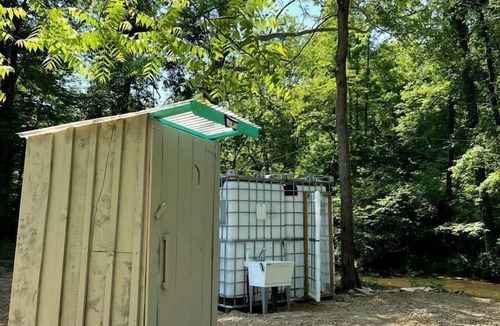 Gans RV Rental | Charming Bell Tent Stay at Working Farm in Smithfield, Pennsylvania for Glamping at its Best
