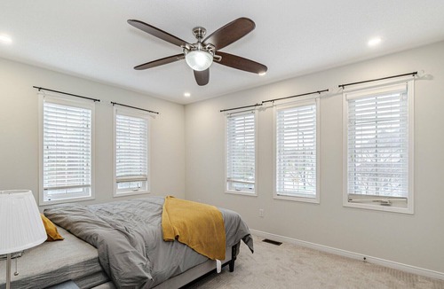 Churchill Meadows Villa | Charming & Chic: 5-bedroom Villa