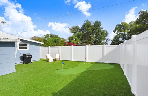 Dade City House | Charming Dade City - Backyard Oasis - Convenient to Tampa amenities
