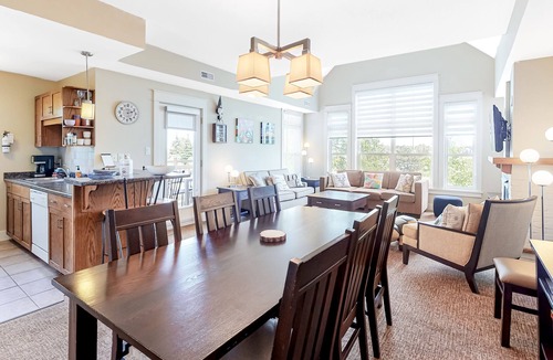 The Blue Mountains Condo | Charming Dog & Family-Friendly Blue Mountain Condo