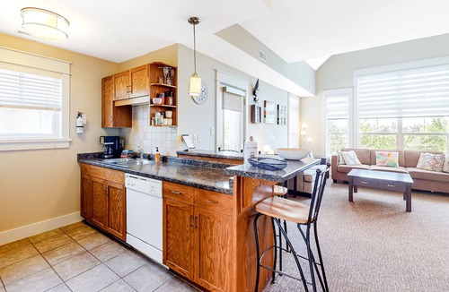 The Blue Mountains Condo | Charming Dog & Family-Friendly Blue Mountain Condo