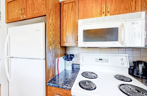 The Blue Mountains Condo | Charming Dog & Family-Friendly Blue Mountain Condo