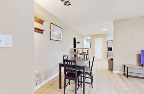 Lakeland House | Charming dog-friendly home with patio, grill, central AC, & W/D