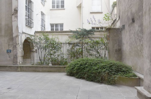 4th Arrondissement Apartment | Charming flat in the heart of Paris on the Seine