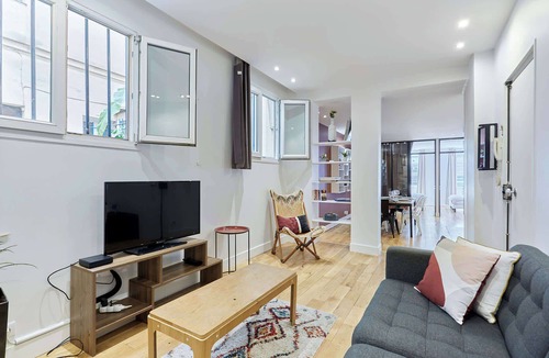 Les Halles Apartment | Charming flat in the heart of Paris