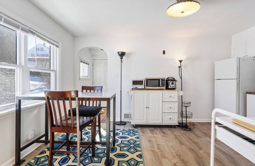 Plains House | Charming fully-furnished 2 bedroom home