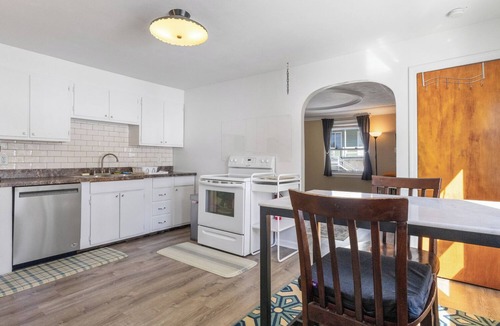 Plains House | Charming fully-furnished 2 bedroom home