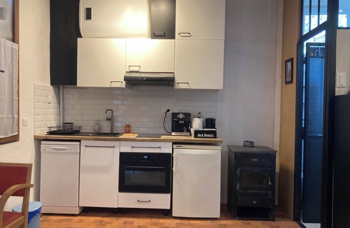 20th Arrondissement Apartment | Charming ground floor studio on quiet courtyard.